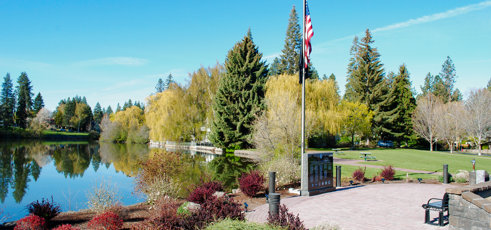 Brooks-Park-War-Memorial-in-Bend