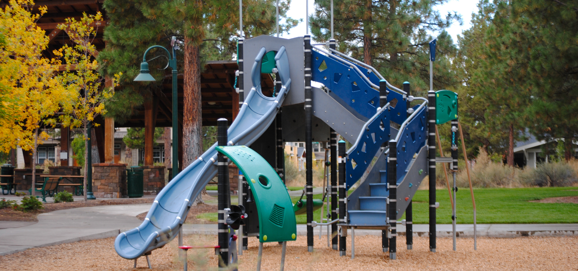 Compass-Park-Playground-in-Bend