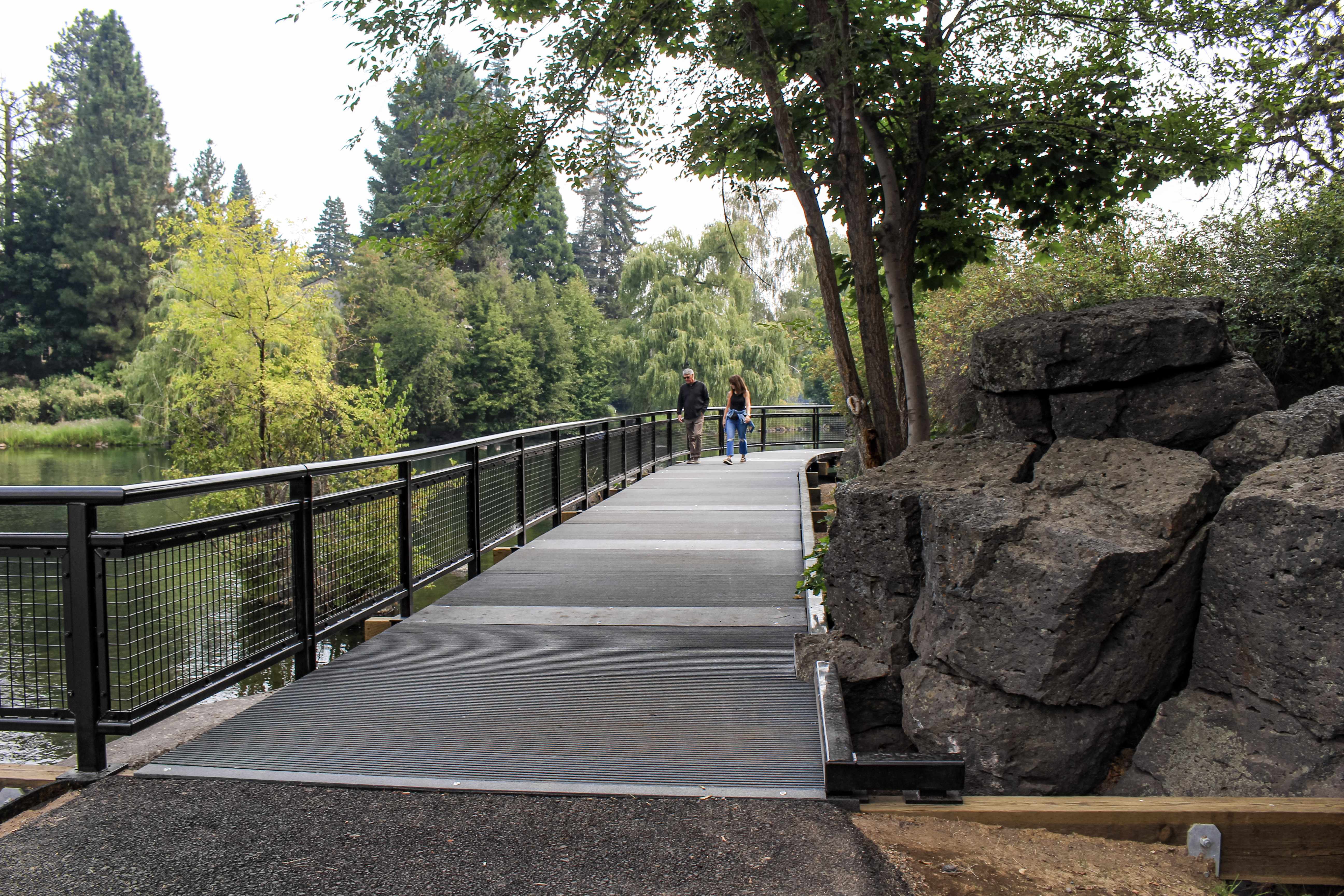 the boardwalk entrance along the river heading toward newport avenue