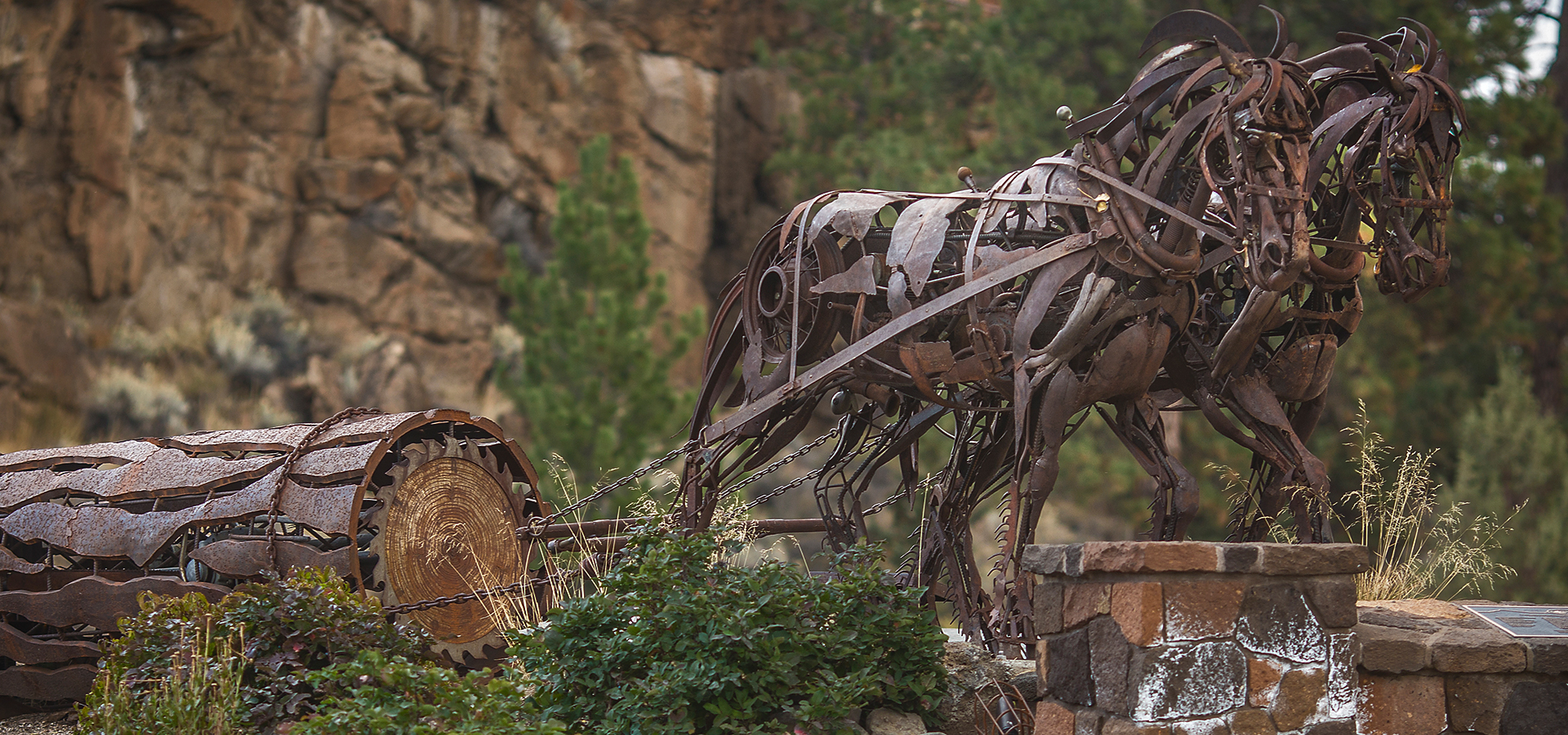 The draft horse sculpture at Farewell Bend park.