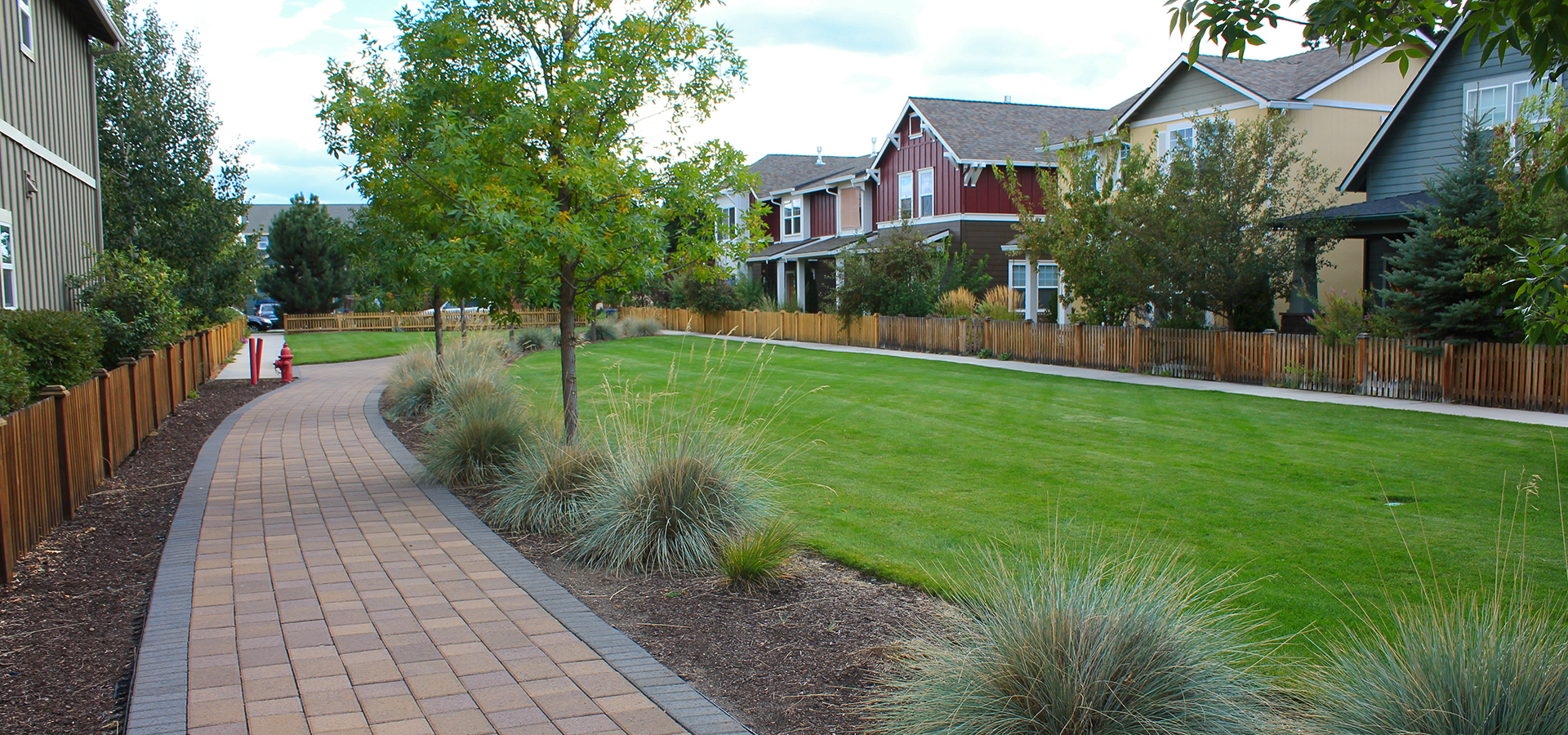 Gardenside-Park-Lawn-Area