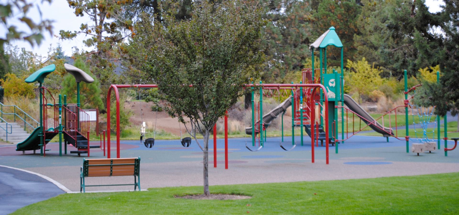 Harvest-Park-Playground-in-Bend