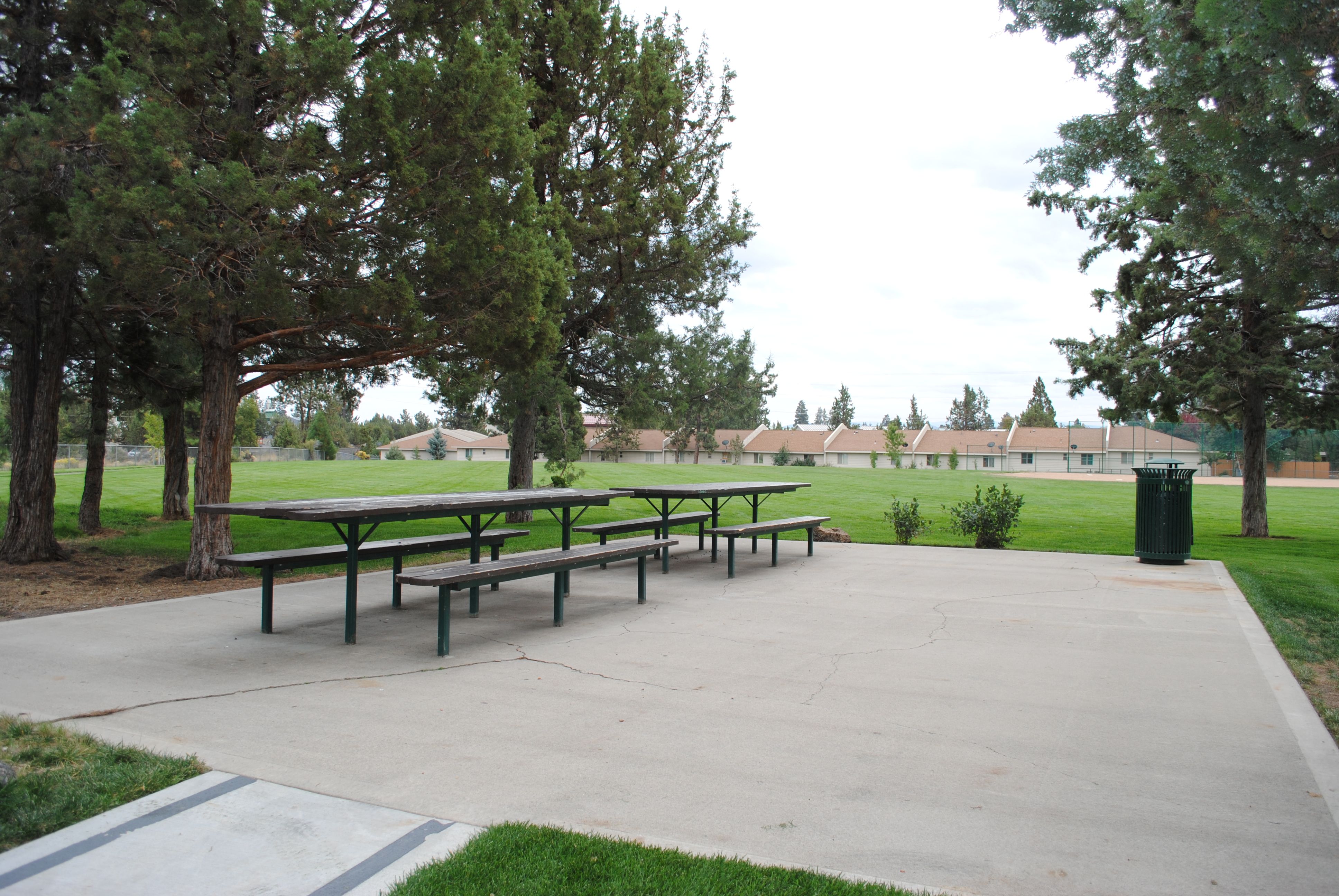 picnic tables and viewing at kiwanis park