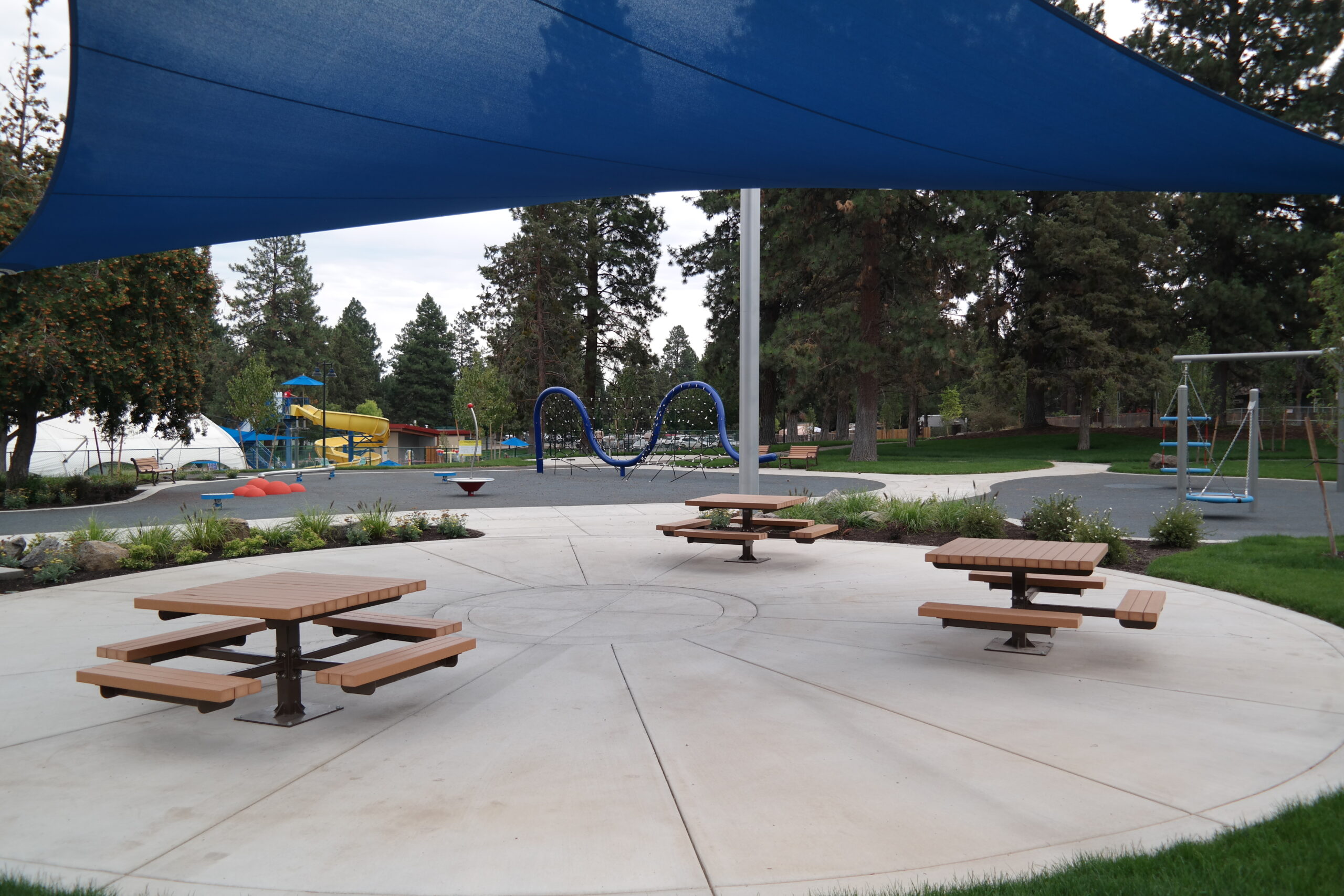 Juniper Park picnic tables