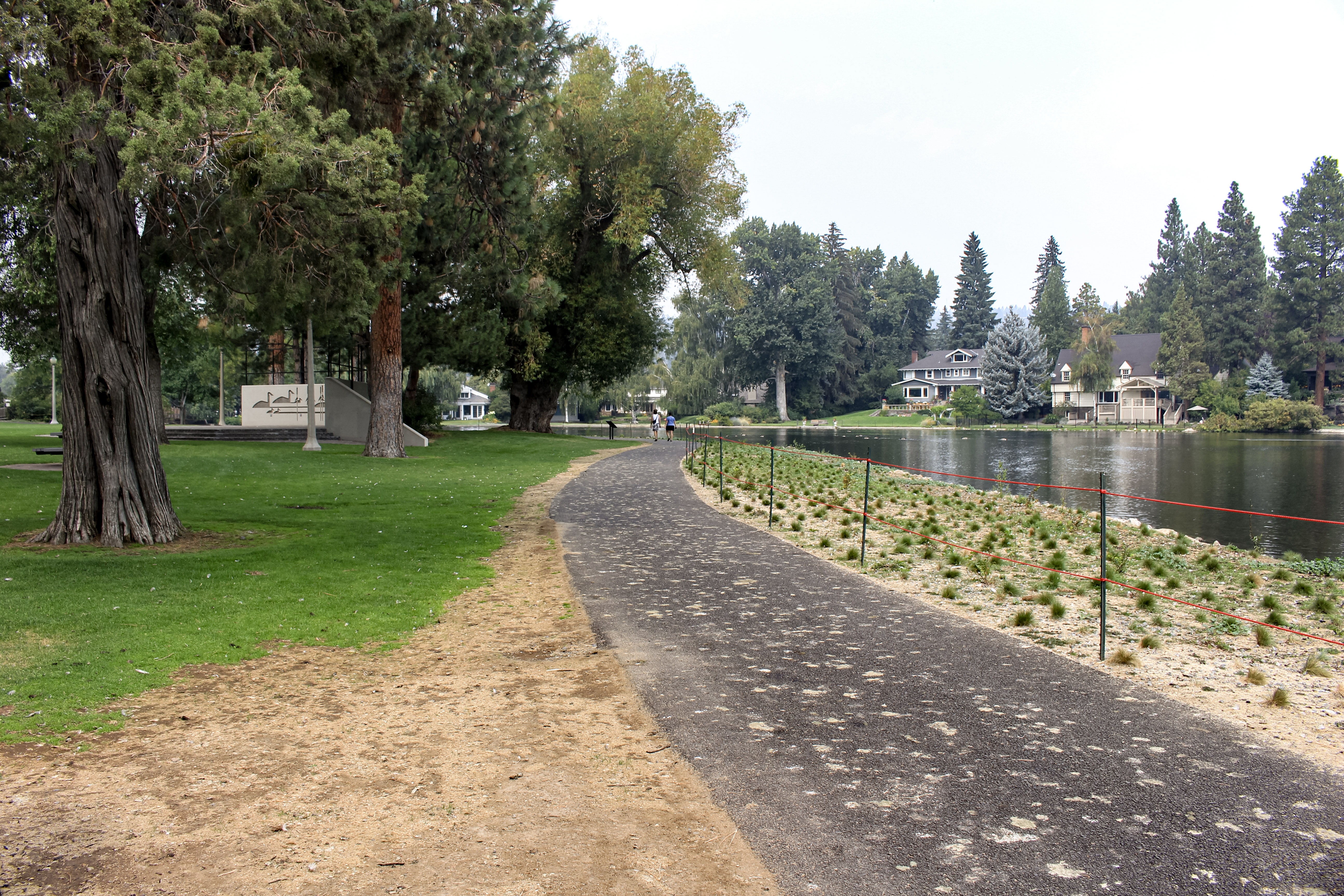 Pathway along Mirror Pond at stage