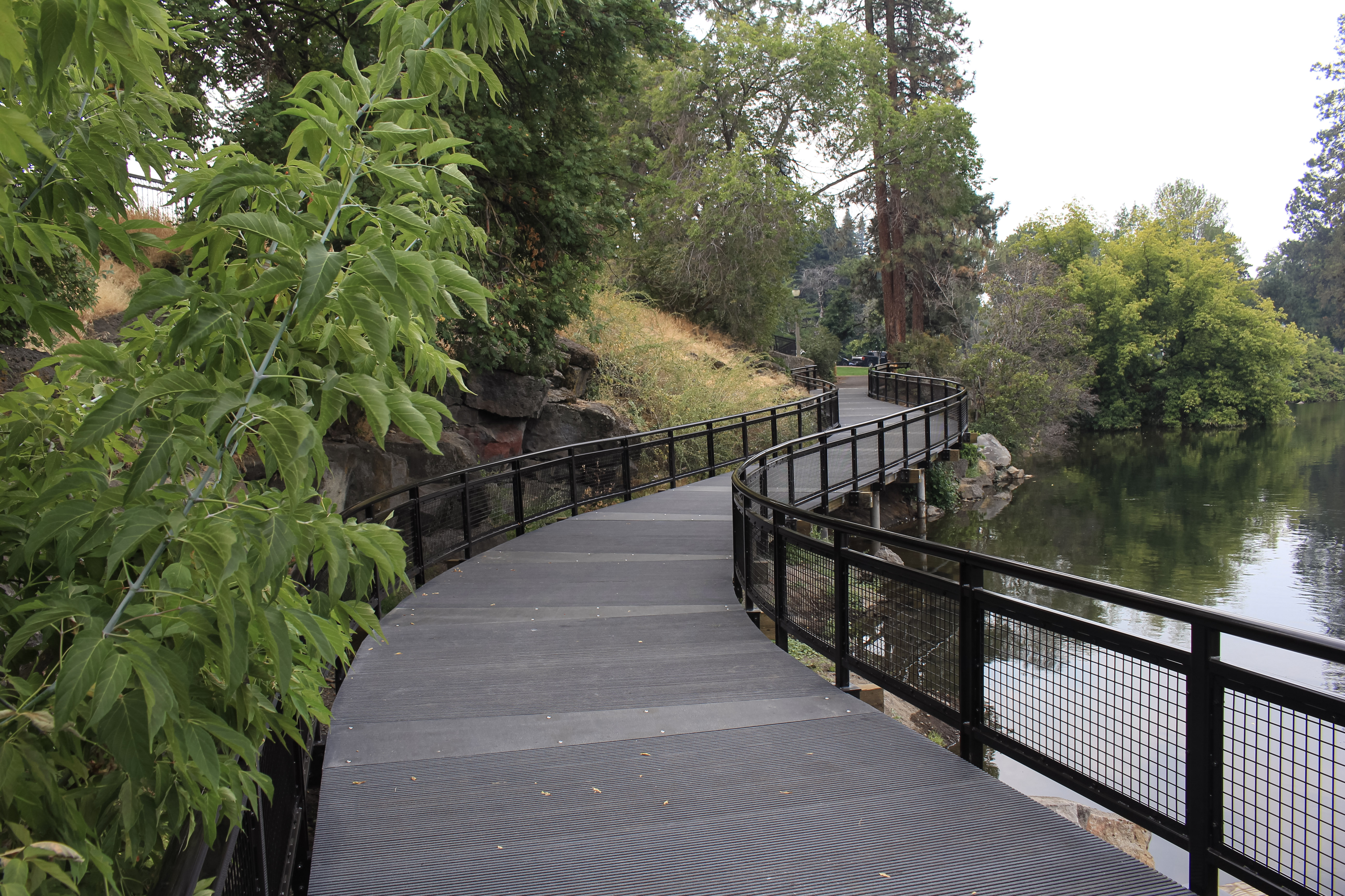 Drake Park boardwalk looking upriver
