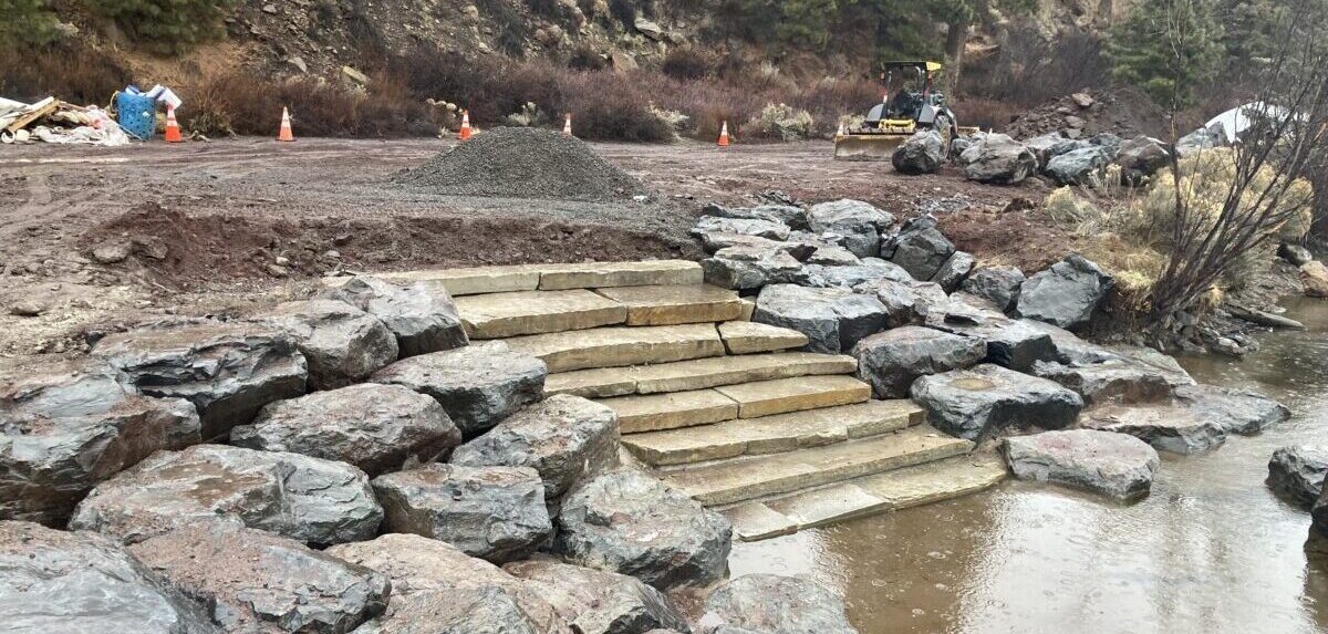 Access point at Riverbend South with terracing into the river