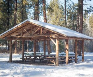 Picnic shelter at Aspen Meadow in Shevlin Park