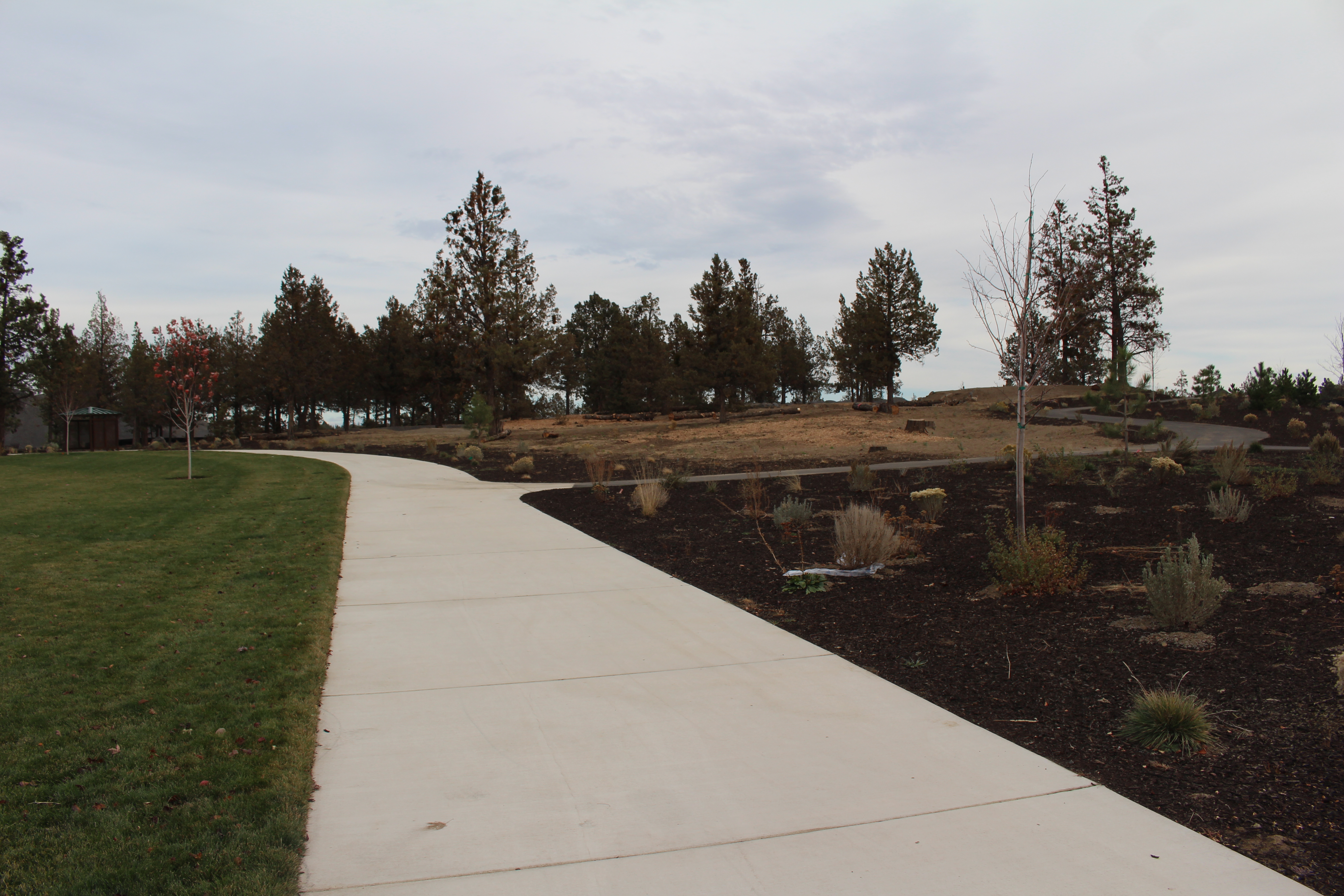 Fieldstone Park entry pathway