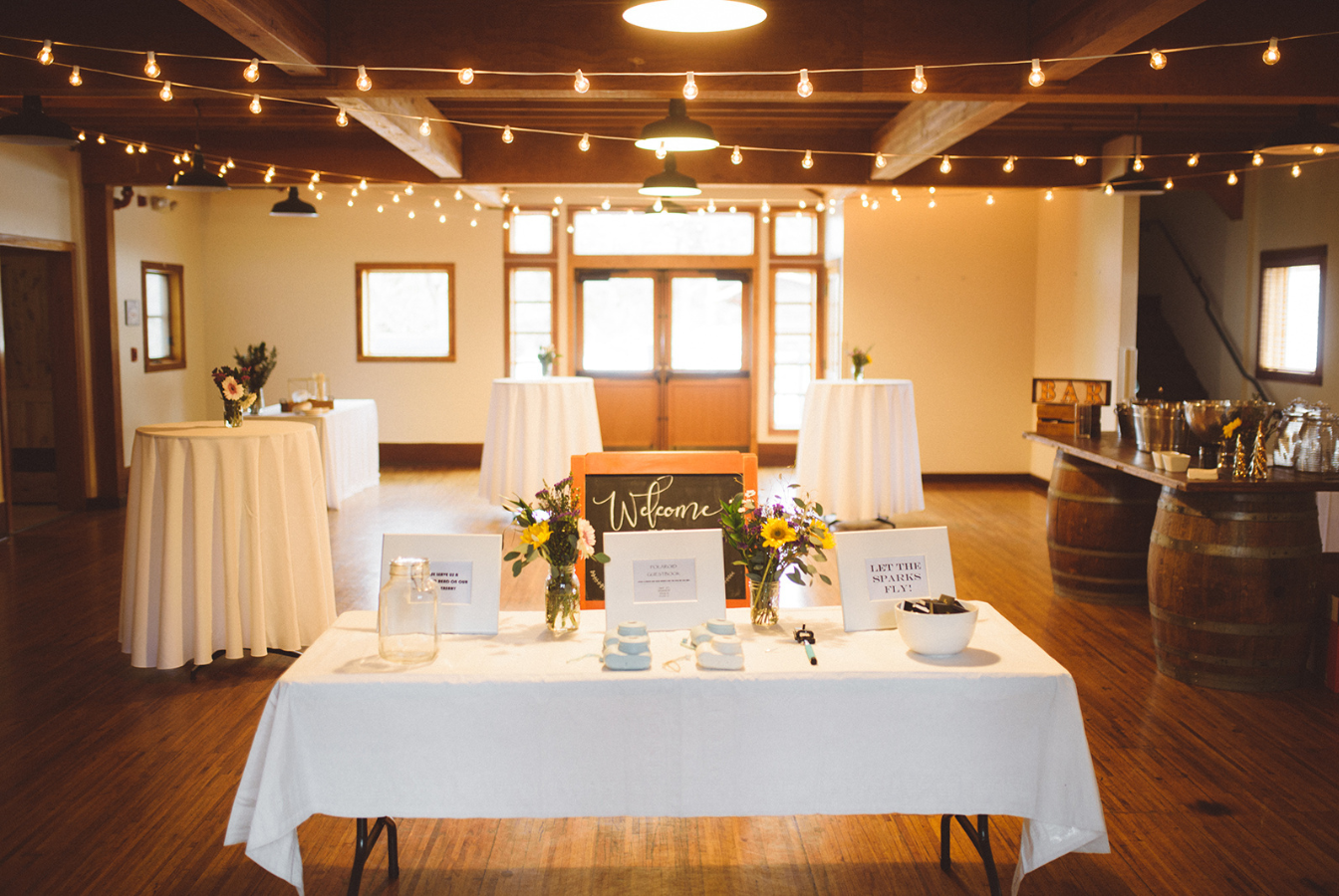 Hollinshead Barn - Downstairs Cocktail Hour Layout Option